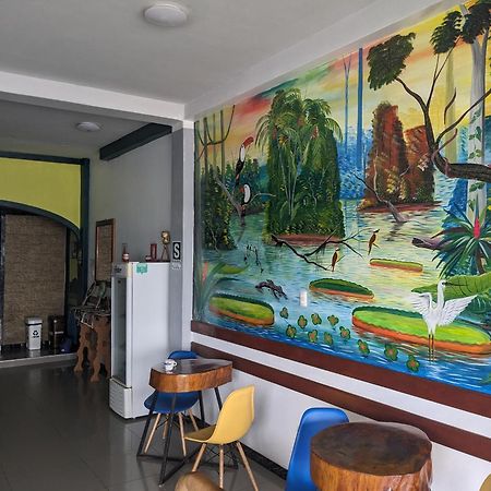 Amazon Dream Hostel With Ac And Starlink Iquitos Exterior photo