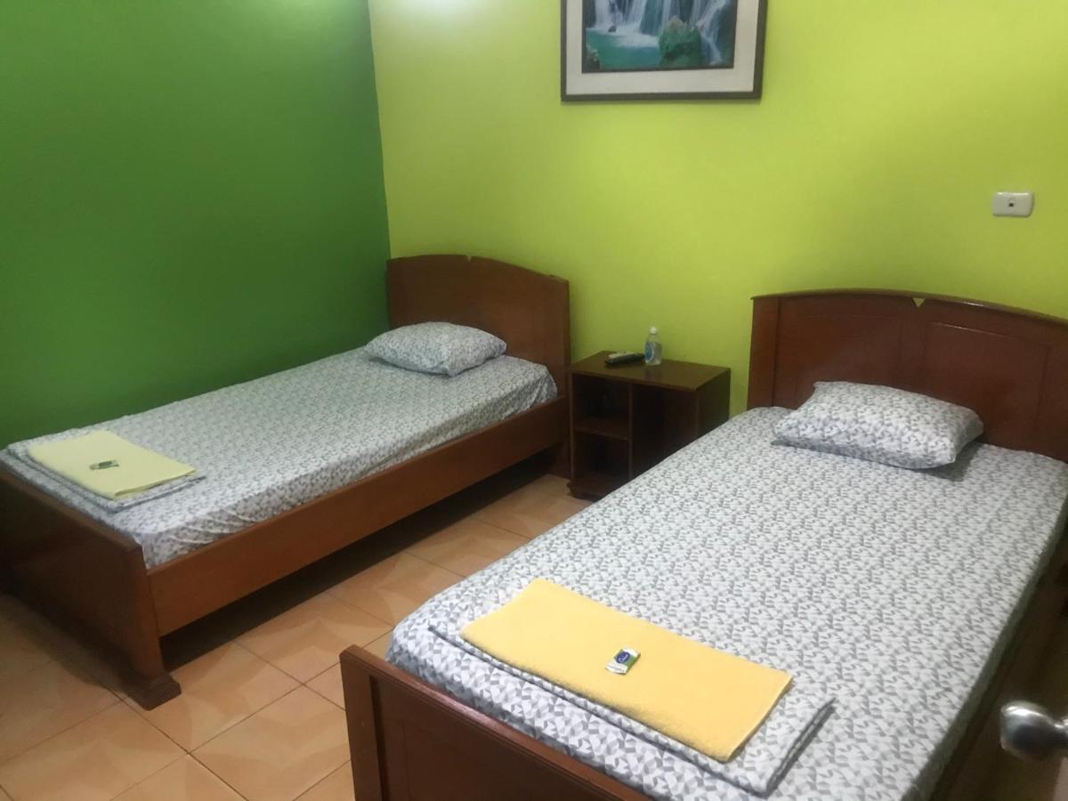 Amazon Dream Hostel With Ac And Starlink Iquitos Exterior photo