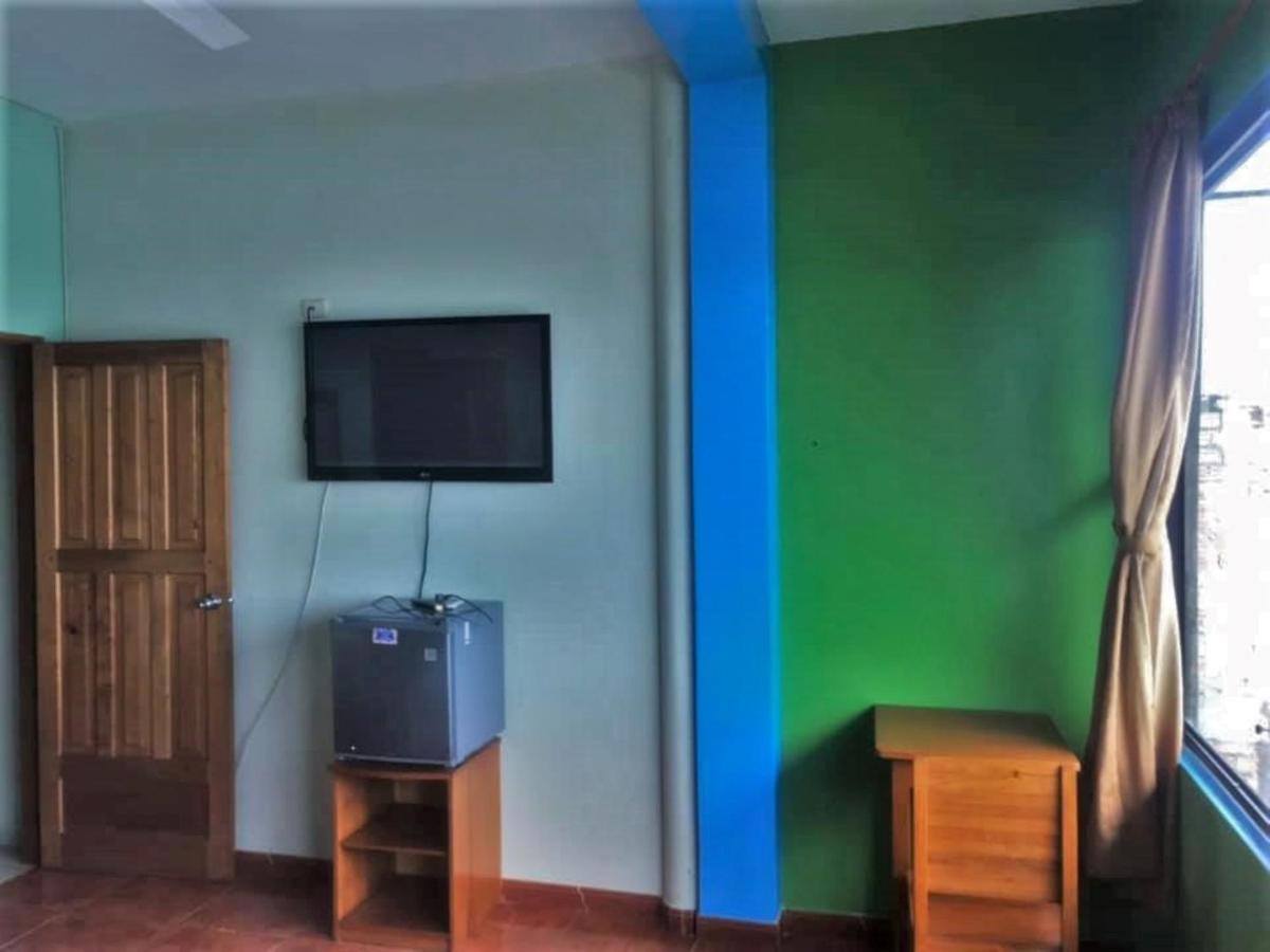 Amazon Dream Hostel With Ac And Starlink Iquitos Exterior photo